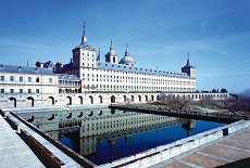 Vista frontal del Real Monasterio de San Lorenzo de El Escorial