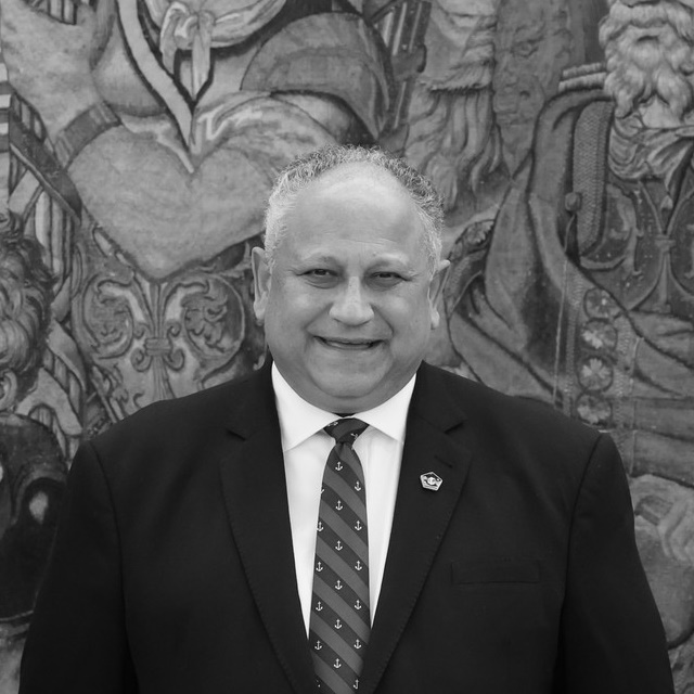 Sr. Carlos del Toro
