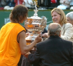 La Infanta entregando el Trofeo a Rafael Nadal