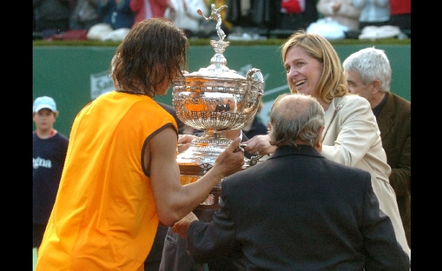 La Infanta entregando el Trofeo a Rafael Nadal