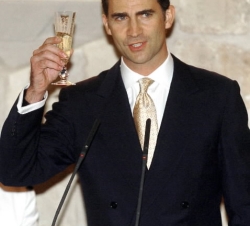 Cena con una representación del mundo de la cultura balear en el Palacio Real de La Almudaina
Palma de Mallorca, 10 de mayo de 2005