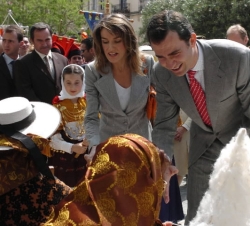 Recorrido por una muestra de artesanía local
Ibiza, 12 de mayo de 2005