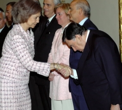 Saludo a Su Majestad
