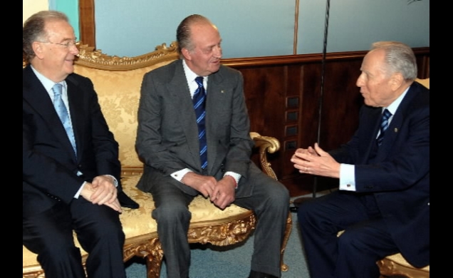 El Rey con los presidentaes de Portugal e Italia