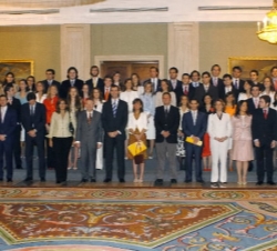 El Príncipe con los los alumnos de la segunda edición del programa Inside-Washington