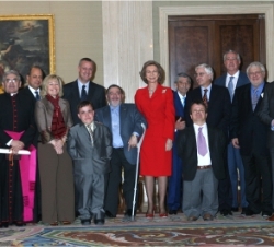Su Majestad la Reina, con el ministro de Trabajo y Asuntos Sociales, el presidente de Castilla-La Mancha y los galardonados