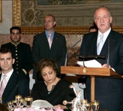 Su Majestad, durante sus palabras