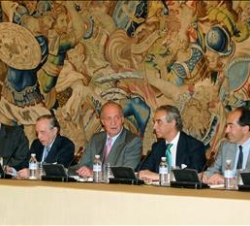 Don Juan Carlos, Presidente de Honor de la Fundación Cotec, preside la reunión anual del Patronato de esta Fundación para la innovación tecnológica