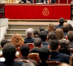 El Príncipe de Asturias, durante el acto de entrega de las becas de postgrado en el extranjero de la Fundación Caja Madrid