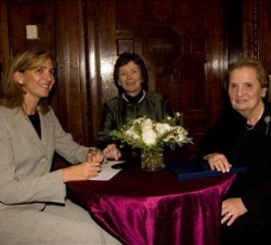 Doña Cristina, con Mary Robinson y Madeleine Albright