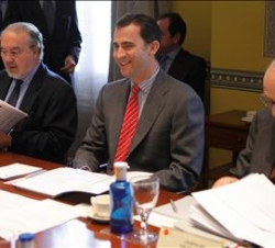 Su Alteza Real el Príncipe de Asturias, durante la reunión del Patronato del Real Instituto Elcano