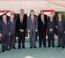 El Príncipe, con los asistentes a la reunión del Patronato