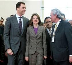 Don Felipe y Doña Letizia, durante su visita a Alimentaria 2008