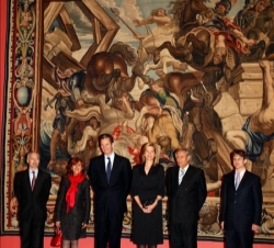 Los Duques de Palma, con la subsecretaria de Cultura, el presidente del Consejo de Administración del Patrimonio Nacional, el presidente de Pryconsa y