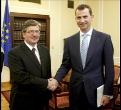 Don Felipe, con el presidente de la Dieta, Bronislaw Komorowski