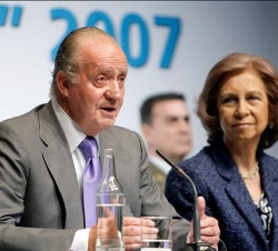 Sus Majestades, durante el acto