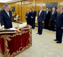 El fiscal general del Estado, Cándido Conde-Pumpido, promete su cargo ante Su Majestad el Rey