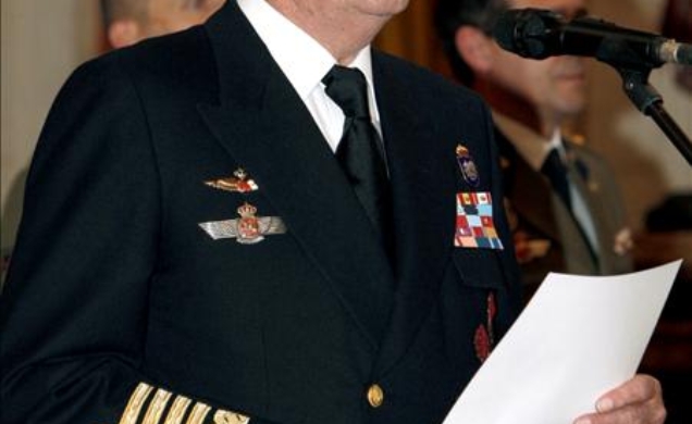 Su Majestad el Rey durante las palabras que dirigió de pesar, solidaridad y afecto a la familia del agente de la Guardia Civil Juan Manuel Piñuel Vill