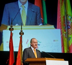Don Juan Carlos, durante sus palabras en el encuentro empresarial en Abu Dhabi