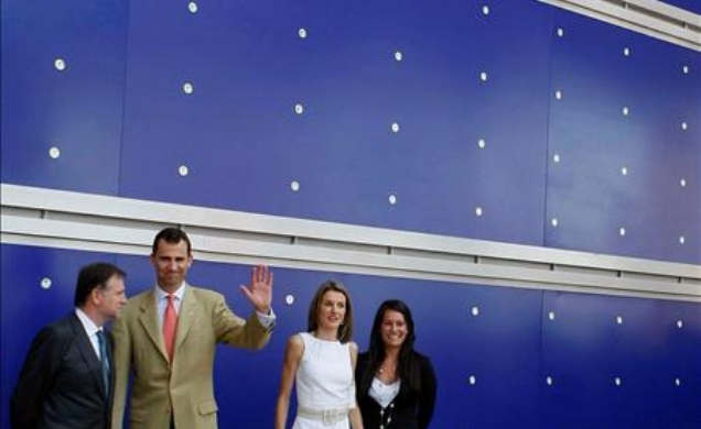 Don Felipe y Doña Letizia, en el Pabellón de Asturias