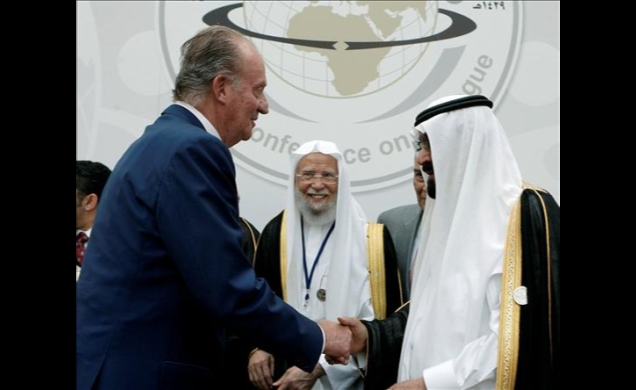 Don Juan Carlos saluda al Rey de Arabia Saudí, Abdullah Bin Abdulaziz Al-Saud