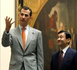 Don Felipe y el Príncipe Naruhito, durante su visita
