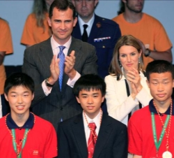 Los Príncipes, durante la entrega de medallas