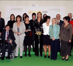 Fotografía de grupo con los galardonados