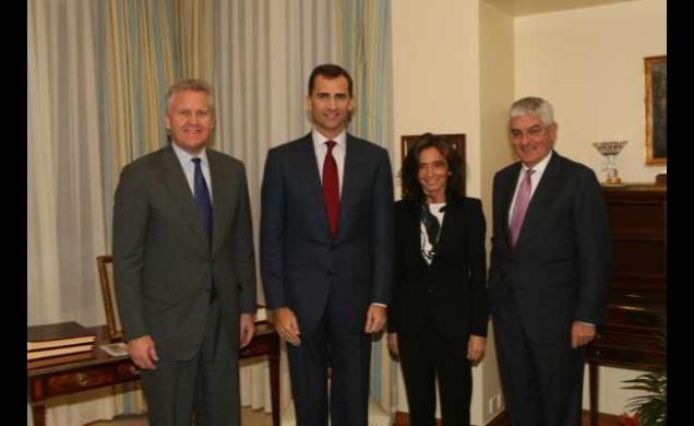 Su Alteza Real el Príncipe de Asturias con el presidente de General Electric, Jeffrey R. Immelt, la presidenta de General Electric en España y Portuga