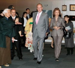 Los Reyes en su visita al Museo Miyako Messe