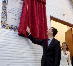 Don Felipe en presencia de Doña Letizia descubre una Placa Conmemotativa de la ampliación de las dependencias del Museo Taurino de la Plaza de Toros d