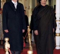 Recibimiento en el Complejo Presidencial Bab el Azizia