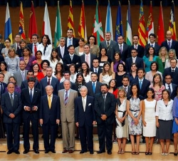Fotografía de grupo con los nuevos jueces