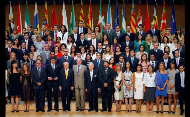 Fotografía de grupo con los nuevos jueces