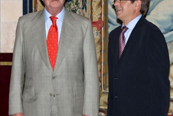 Su Majestad el Rey junto al presidente de las Illes Balears, Francesc Antich i Oliver
