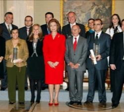 Fotografía de grupo con los galardonados