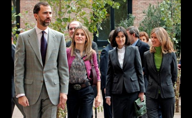 Sus Altezas Reales los Príncipes de Asturias, a su llegada a la sede de la Residencia de Estudiantes