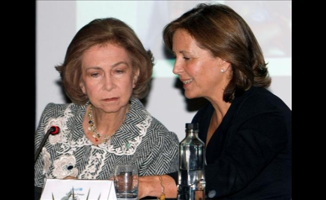 La Reina, junto a la presidenta de UNICEF-España, Consuelo Crepo