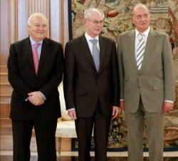 El Rey, el Sr. Van Rompuy y el ministro de Asuntos Exteriores y de Cooperación