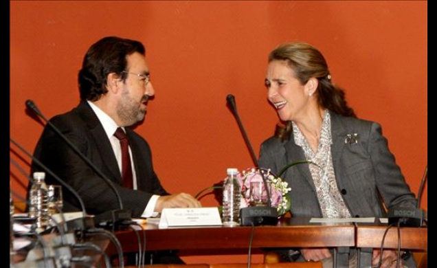 Doña Elena, con el presidente del Comité Paralímpico Español, Miguel Carballeda