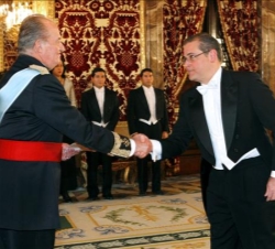 El nuevo embajador de Panamá entrega sus credenciales a Don Juan Carlos