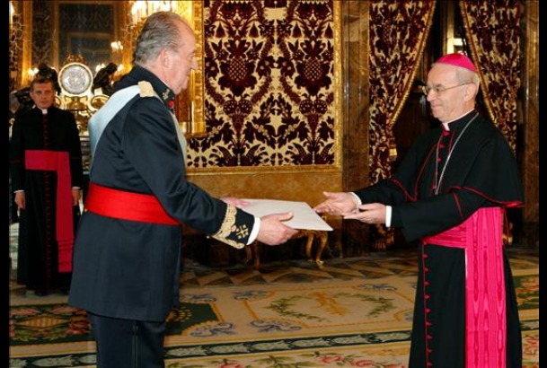 Su Majestad recibe las credenciales del nuevo nuncio de la Santa Sede