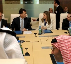 Sus Altezas Reales, en la reunión con los directivos de Mubadala