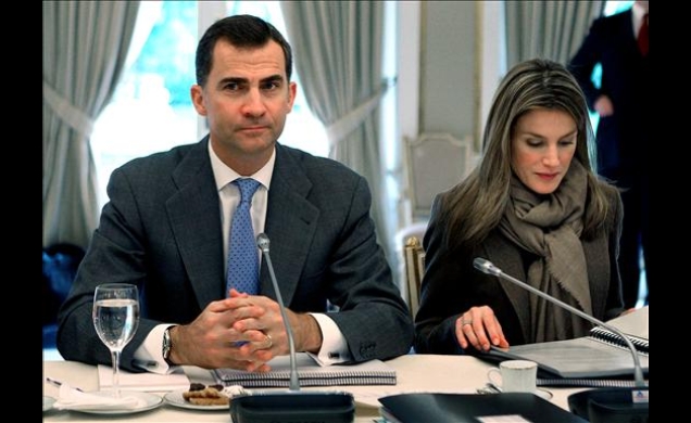 Sus Altezas Reales los Príncipes de Asturias durante la reunión del Consejo Asesor de la Fundación Príncipe de Girona