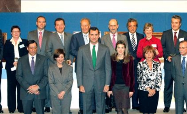 Los Príncipes de Asturias junto a los galardonados