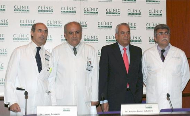 Comparecencia del equipo médico tras la intervención, a mediodía del 8 de mayo