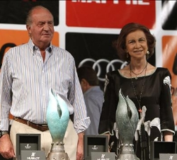 Sus Majestades los Reyes durante el acto