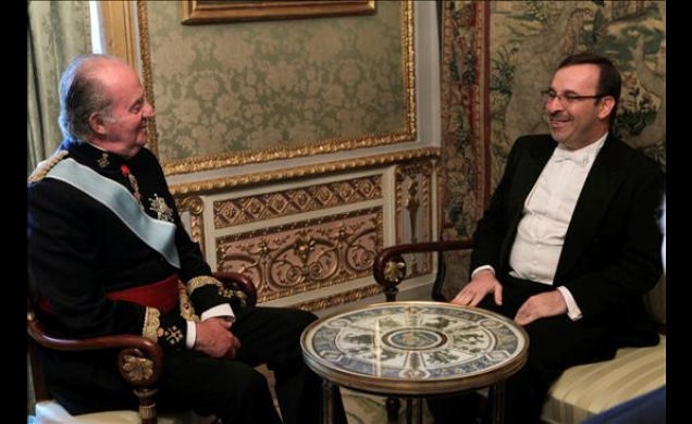 El Rey conversa con el embajador de Siria