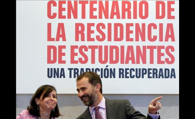 El Príncipe de Asturias junto a la presidenta del Tribunal Constitucional, María Emilia Casas