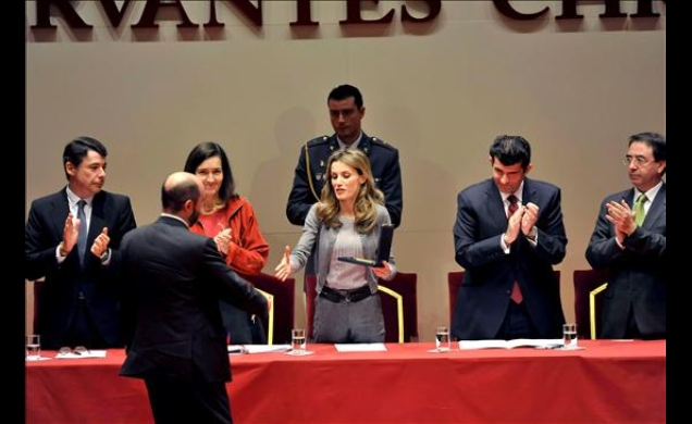 La Princesa entrega el premio a Fernando Lalana